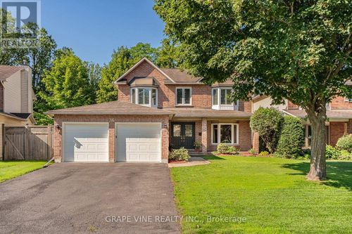 36 Baslaw Drive, Ottawa, ON, K1G5J9 | Card Image