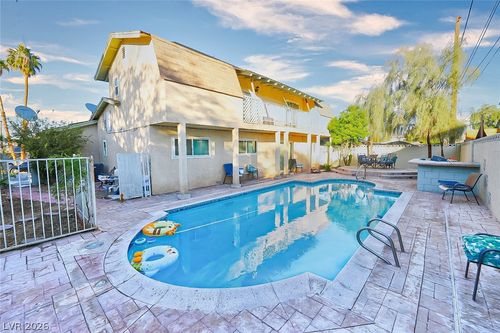 3583 Middlebury Ave, Las Vegas, NV, 89121-3524 | Card Image
