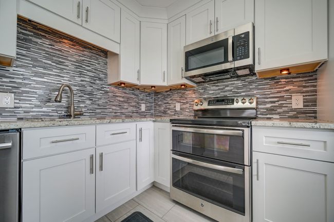 19824 Irongate Ct, Condo with 3 bedrooms, 3 bathrooms and null parking in Northville Township MI | Image 20