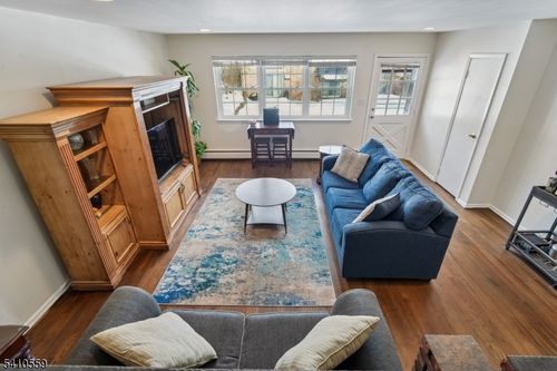 1d-320 South St, Morristown, NJ, 07960-6076 | Card Image