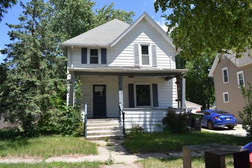 741 Vernon Ave, Beloit, WI, 53511-6064 | Card Image