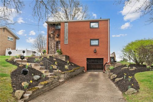 419 Amherst Ave, Coraopolis, PA, 15108-2601 | Card Image