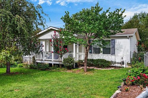 52 Cloverdale Ln, STUARTS DRAFT, VA, 24477 | Card Image
