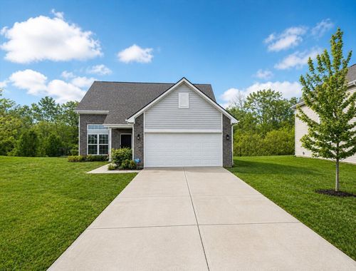 1555 N Creekwater Pass, Greenfield, IN, 46140 | Card Image