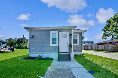 1152 Roosevelt St, Hammond, IN, 46320-1340 | Card Image