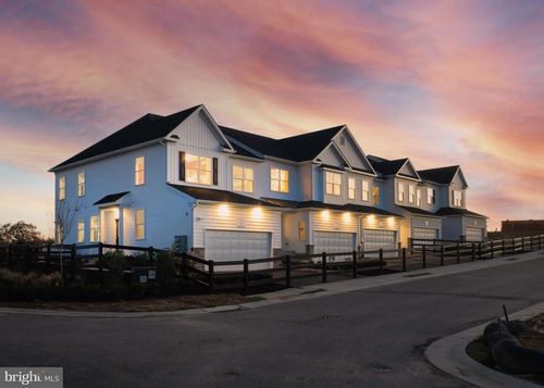 93-213 Vienna Blvd, GLENMOORE, PA, 19343-1027 | Card Image