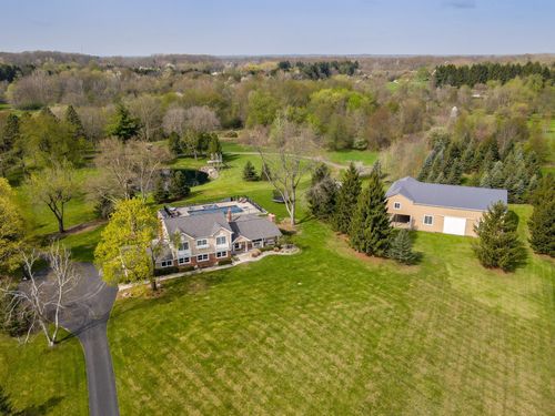 64527 Kildare Dr, Washington Twp, MI, 48095-2522 | Card Image