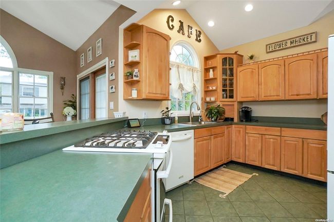 1107 Jefferson Ave, House other with 4 bedrooms, 2 bathrooms and null parking in West Islip NY | Image 11