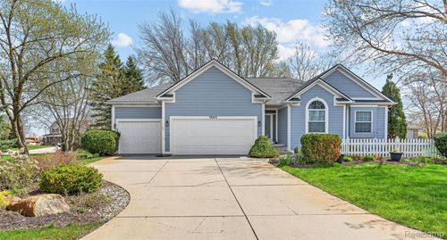 12311 Water Greens Ct, Fenton, MI, 48430-9632 | Card Image