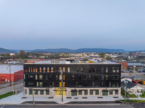 1939 Central Ave, Chattanooga, TN, 37408-2224 | Card Image