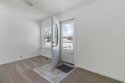 1614 Muncie Pike, Jonesboro, IN, 46938-1608 | Card Image