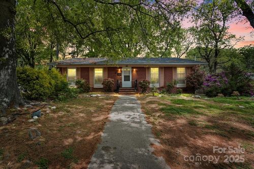 3612 Winterfield Pl, Charlotte, NC, 28205-5923 | Card Image
