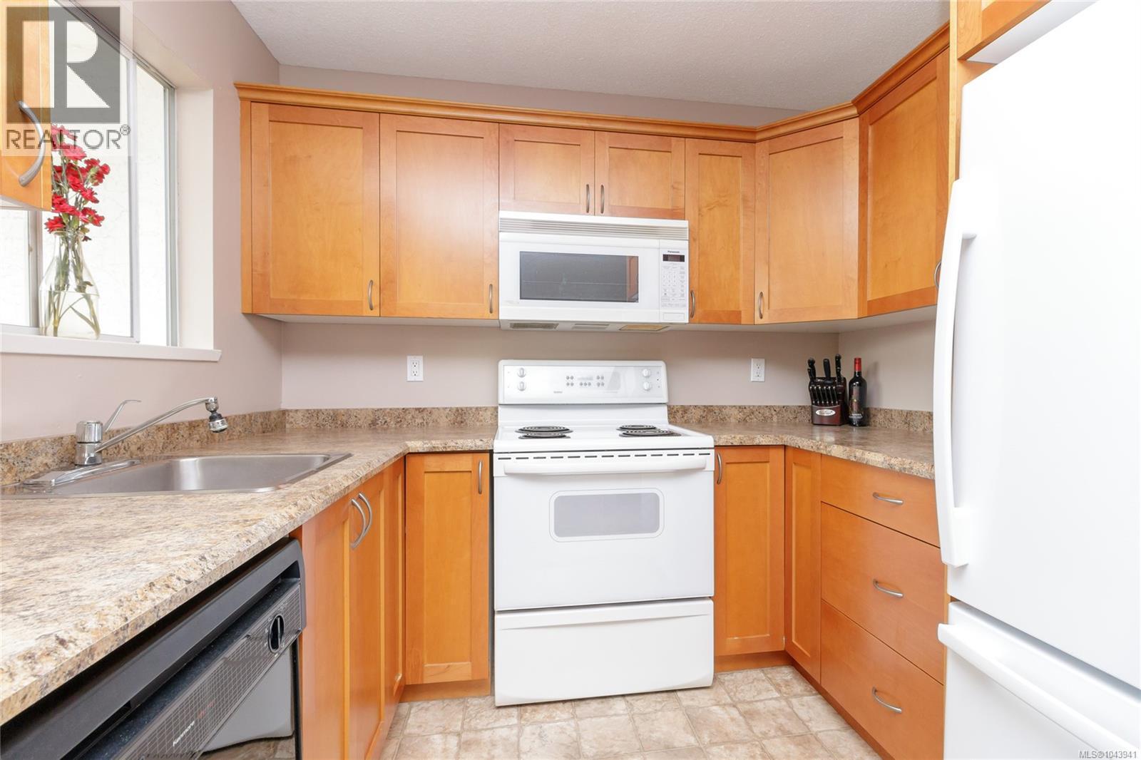 Residential in Saanich 4