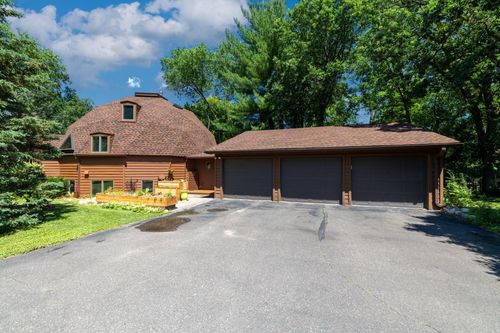 107 Warner Way, Mahtomedi, MN, 55115-2303 | Card Image
