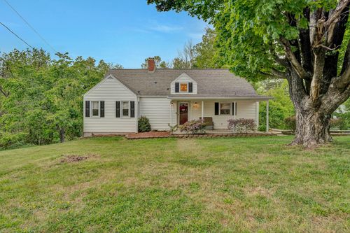 5451 Stearnes Ave, Roanoke, VA, 24018 | Card Image