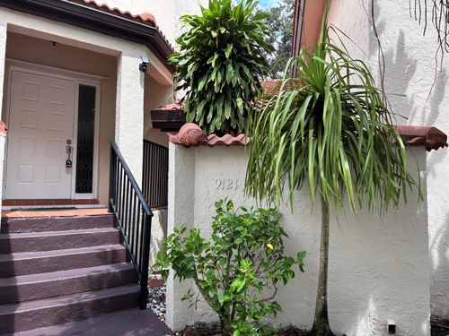 9121-9121 W Sunrise Blvd, Plantation, FL, 33322-5273 | Card Image