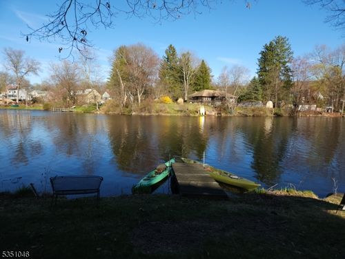 19 Choctaw, Oak Ridge, NJ, 07438-9317 | Card Image