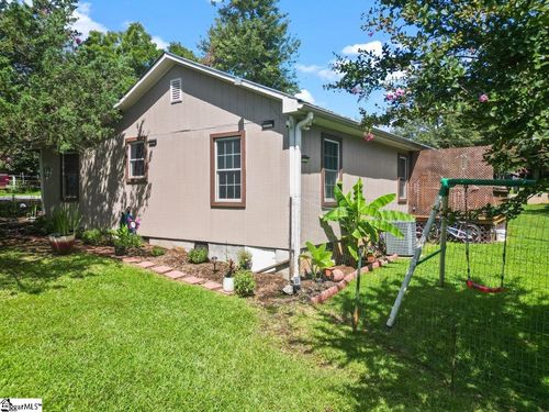 303 Hunter St, Seneca, SC, 29678-3627 | Card Image