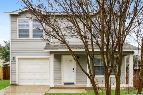 8427 Miners Pt, San Antonio, TX, 78252-2801 | Card Image