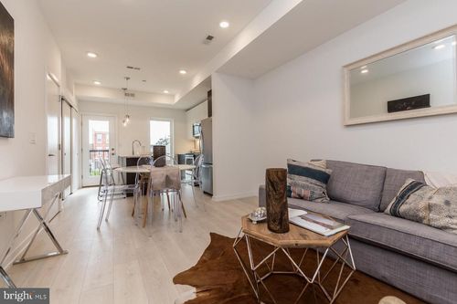 unit-b-1241 N 27th St, PHILADELPHIA, PA, 19121-4984 | Card Image