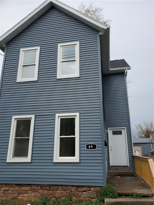 69 Fair St, Brockport, NY, 14420-2003 | Card Image