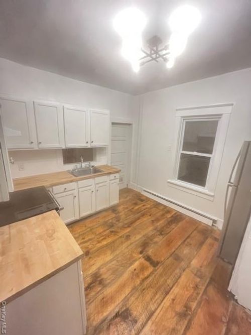 35 Starr Ave, Monticello, NY, 12701-1411 | Card Image