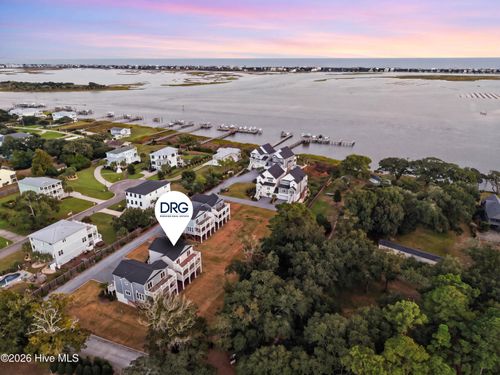 52 Pier View Ct, Hampstead, NC, 28443-5710 | Card Image