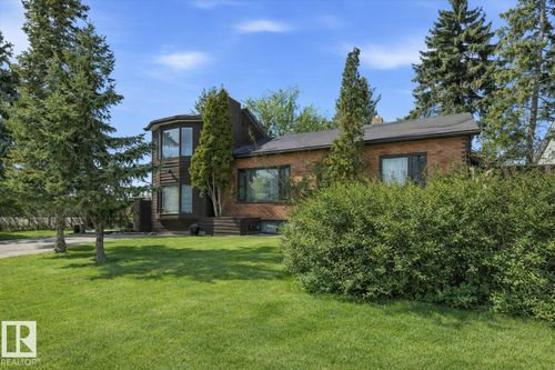 11026 110 Ave Nw, Edmonton, AB, T5H1H9 | Card Image