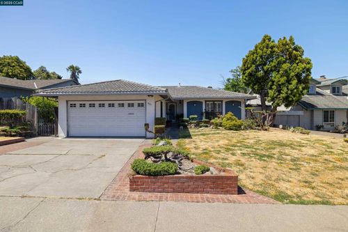 925 Tara Hills Dr, Pinole, CA, 94564 | Card Image