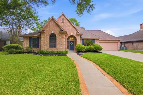 107 Lance Ln, Victoria, TX, 77904-1501 | Card Image