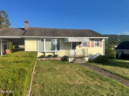809 E Hudson Ave, Altoona, PA, 16602-5426 | Card Image