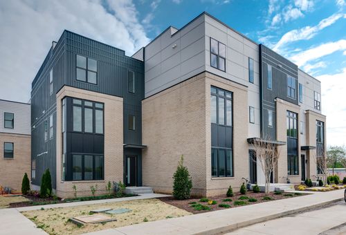 660 Hamilton Ave, Nashville, TN, 37203-5006 | Card Image