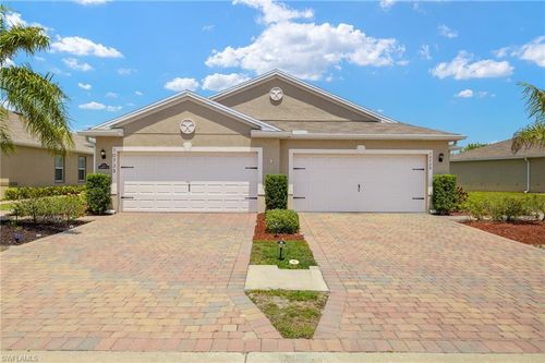10733 Crossback Ln, LEHIGH ACRES, FL, 33936-6666 | Card Image