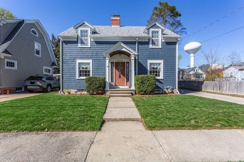 32 Wannamoisett Rd, East Providence, RI, 02914-3119 | Card Image