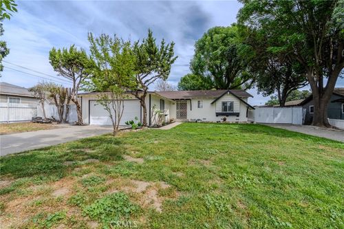 13233 Eastend Ave, Chino, CA, 91710-4765 | Card Image