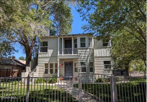 207-205 W Lancaster Blvd, Lancaster, CA, 93534-2621 | Card Image