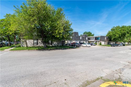 1-203 E Bowie St, Luling, TX, 78648-2944 | Card Image