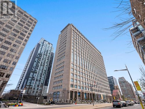 624-111 St Clair Ave W, Toronto, ON, M4V1N5 | Card Image