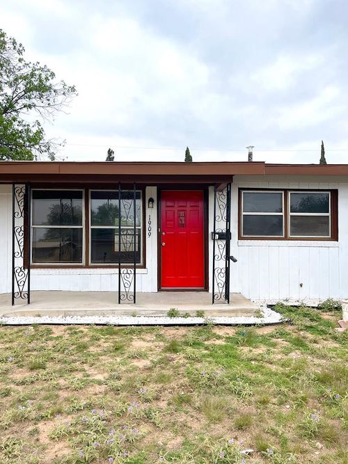 1909 Alabama St, Big Spring, TX, 79720-5009 | Card Image