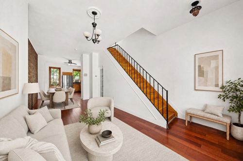 432 Sackett St, Brooklyn, NY, 11231-5019 | Card Image