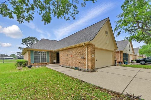 3638 Teakwood Dr, Pearland, TX, 77584-2533 | Card Image