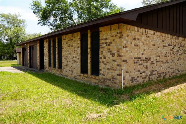 523 Blake St, House other with 4 bedrooms, 3 bathrooms and null parking in Victoria TX | Image 6