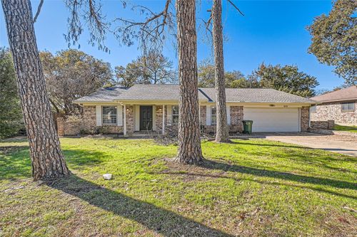 808 Stratford Dr, Bedford, TX, 76021-5322 | Card Image