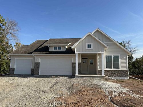 1633 Founders Street, NEENAH, WI, 54956 | Card Image