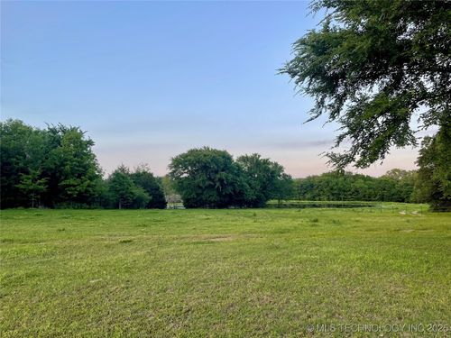 6806 S Rock Creek Loop, Tishomingo, OK, 73460-4896 | Card Image