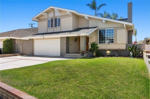 8192 Grant Dr, Huntington Beach, CA, 92646-2019 | Card Image