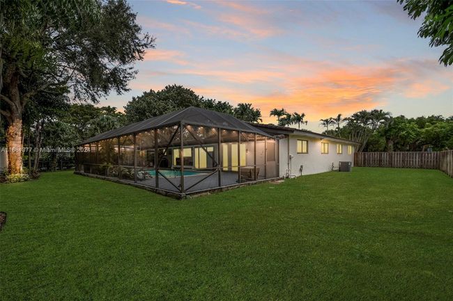 7901 Sw 133 Rd St, House other with 4 bedrooms, 3 bathrooms and null parking in Pinecrest FL | Image 24