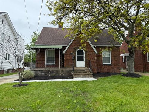 22561 Chardon Rd, Euclid, OH, 44117-2135 | Card Image