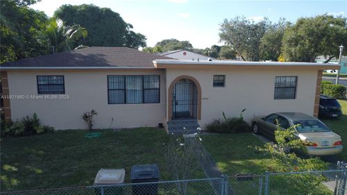 13040 Nw 13th Ave, North Miami, FL, 33167-1707 | Card Image