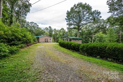 Driveway to the house | Image 2